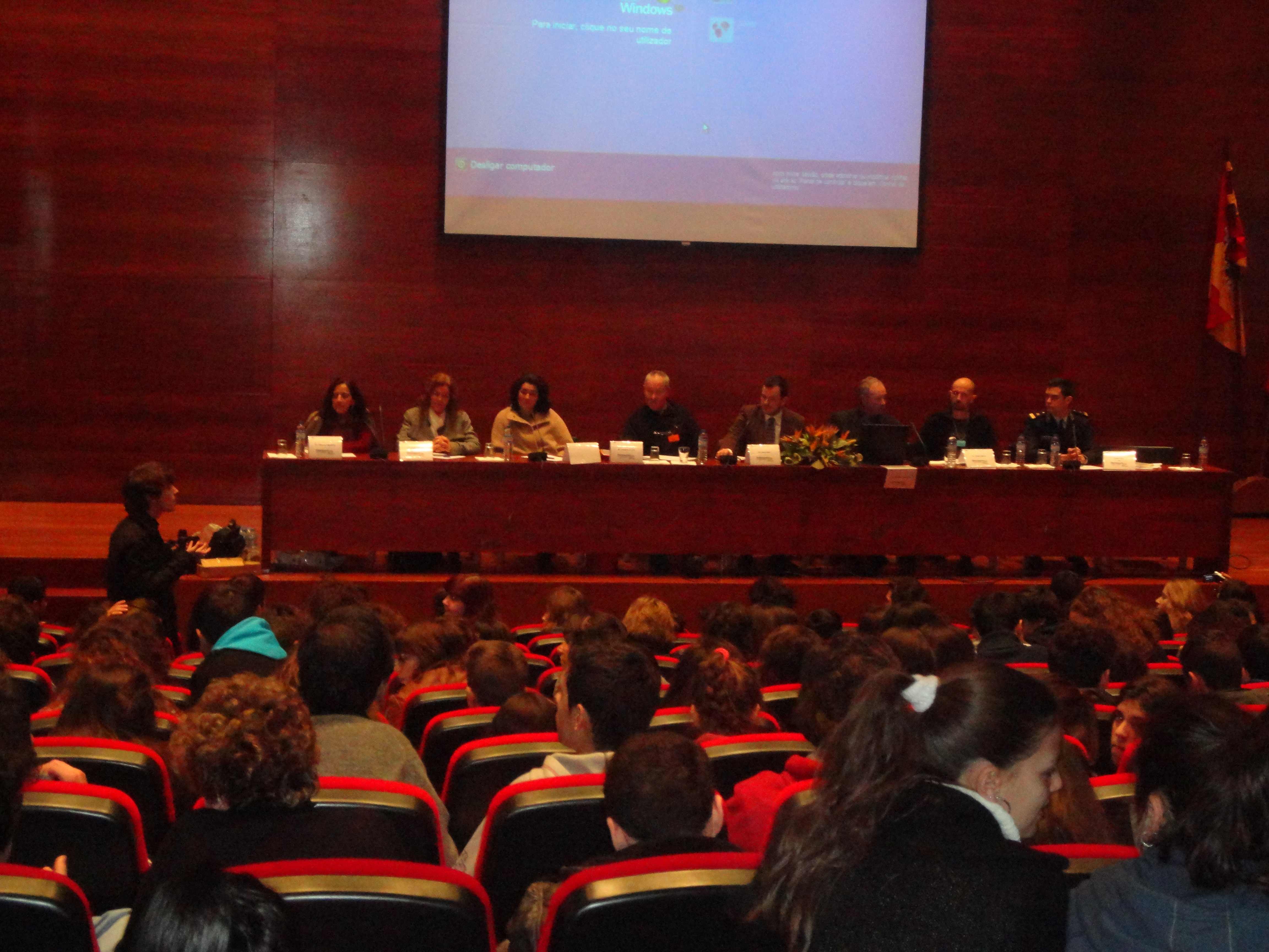 Na foto, a sessão do Parlamento dos Jovens que juntou as Escolas Secundárias de Barcelinhos e Barcelos